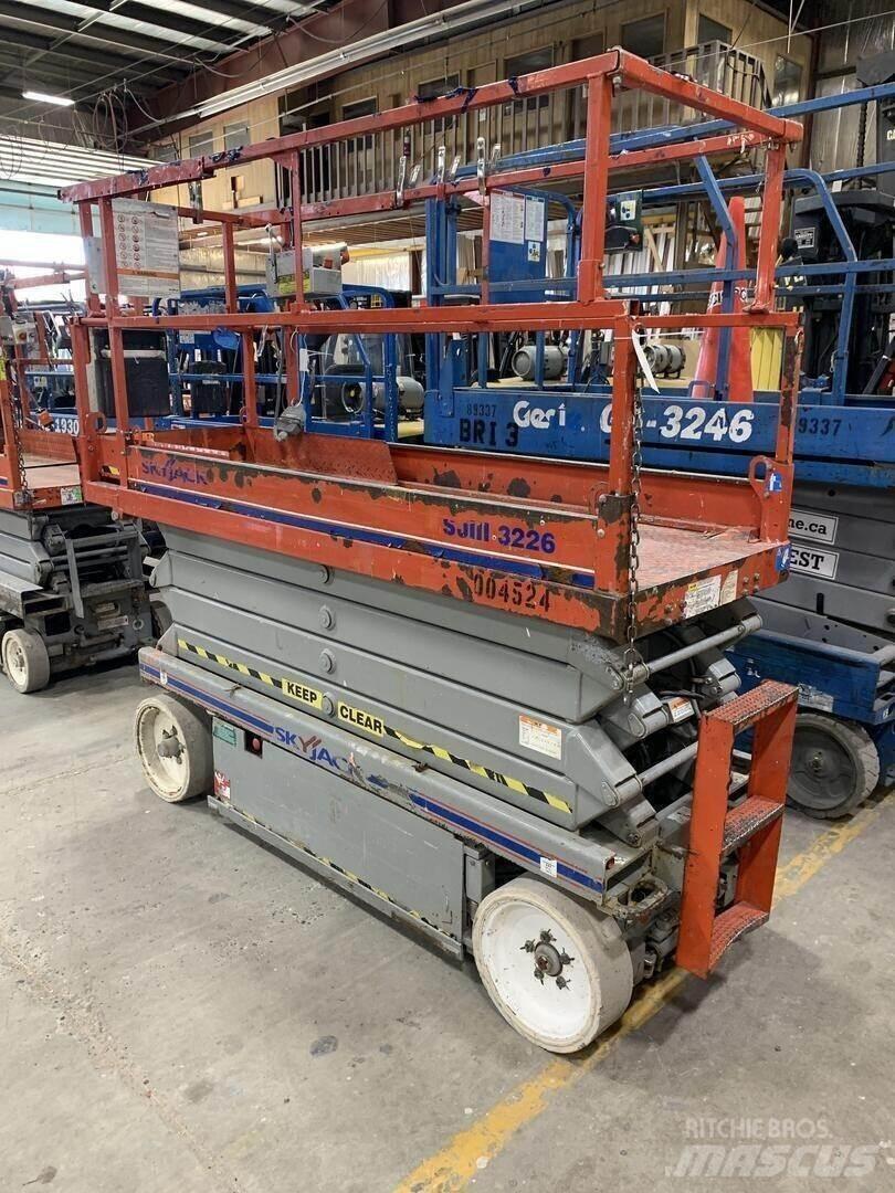 SkyJack SJIII 3226 Saxliftar