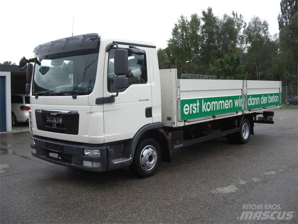MAN 8180L Kapellbil