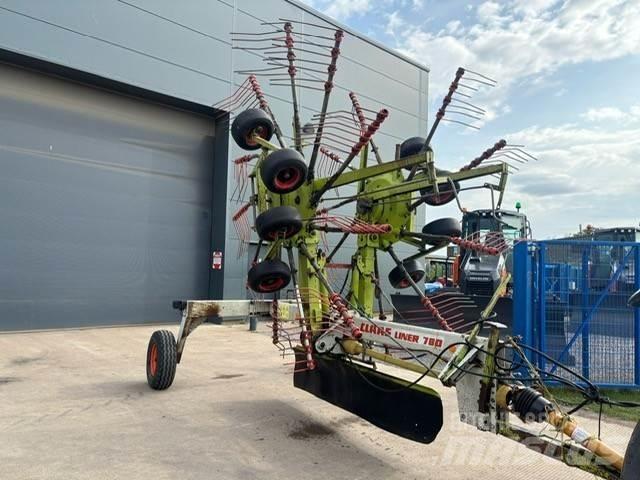 CLAAS Liner 780 Vändare och luftare