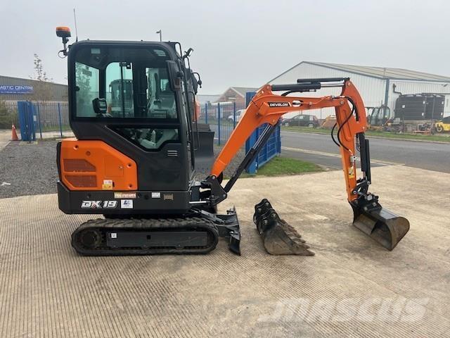 Develon DX19-7 Bandgrävare