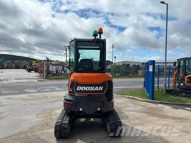 Develon Dx27z Bandgrävare