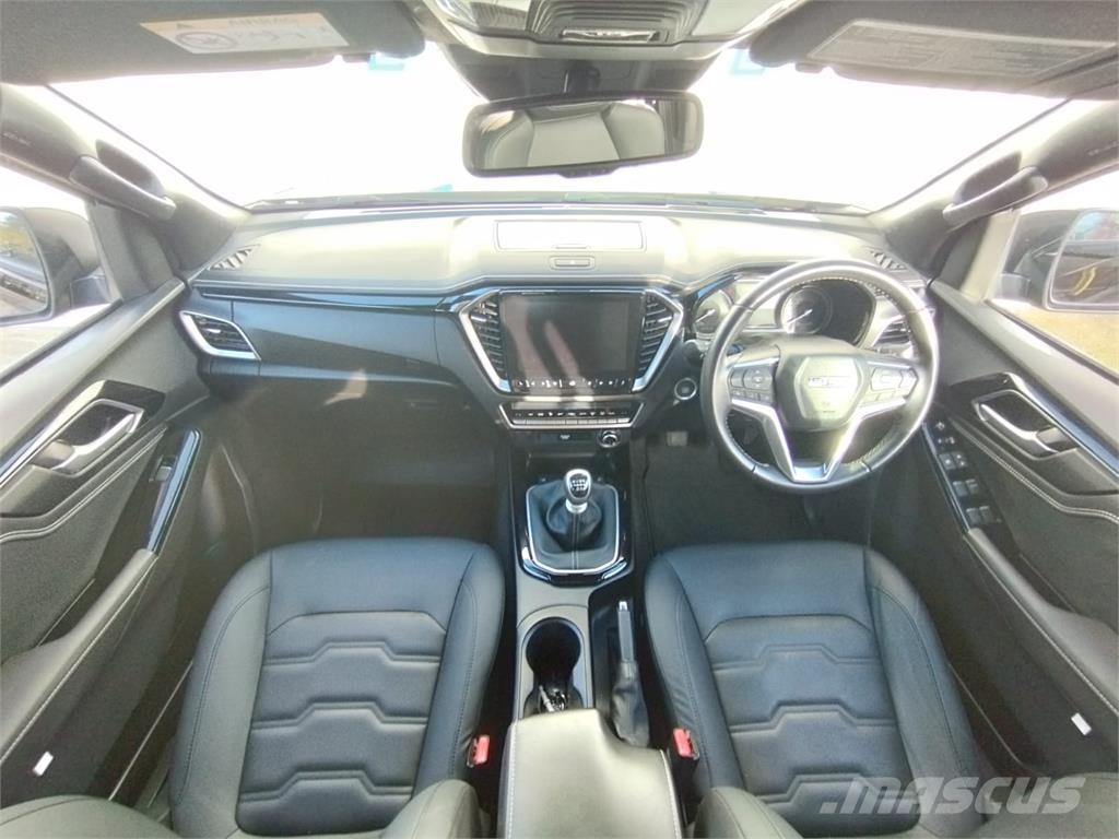 Isuzu V-Cross Flakbilar/Pickuper