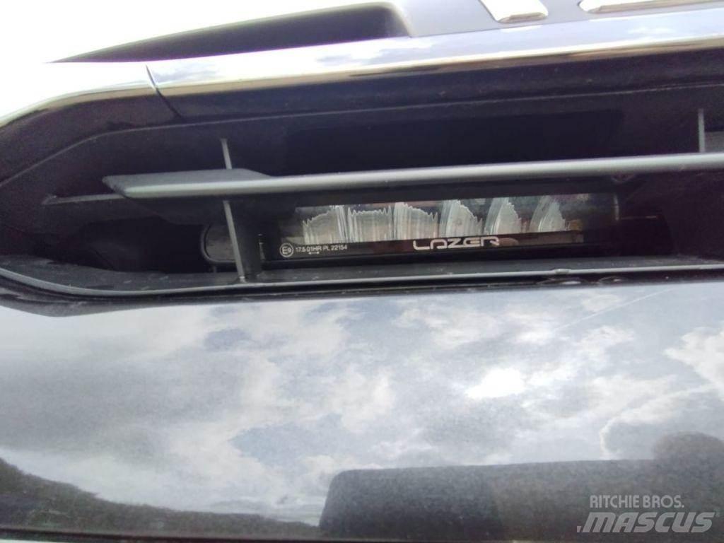 Isuzu V-Cross Flakbilar/Pickuper