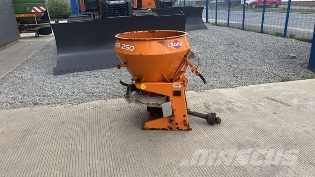 Kuhn Spreader Mineralgödselspridare