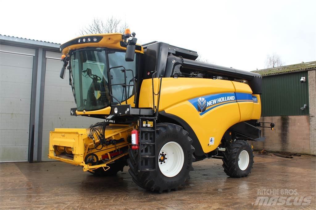 New Holland CX5.80S Skördetröskor