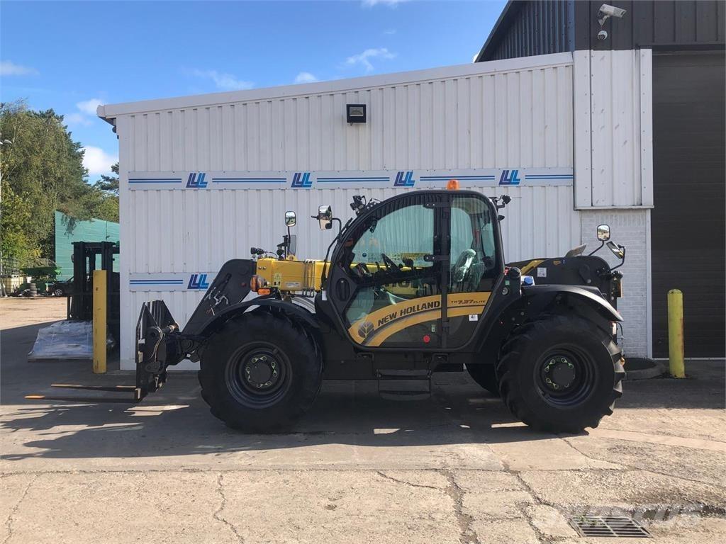 New Holland TH7.37 Teleskoplastare