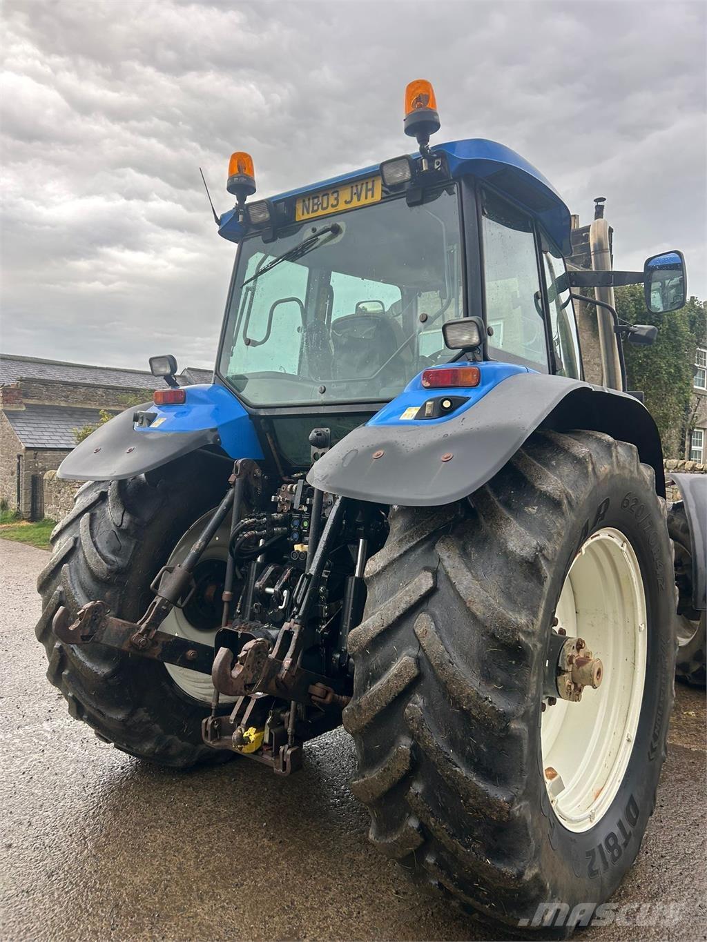 New Holland TM175 Traktorer