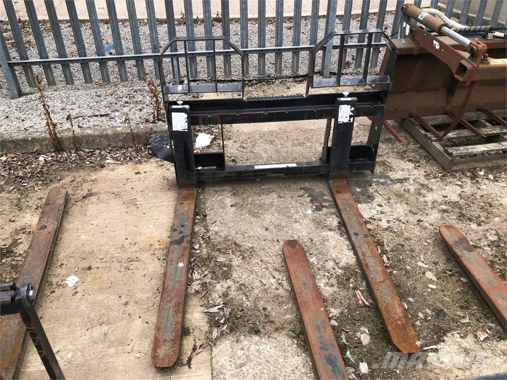  Pallet Forks Kompaktlastare
