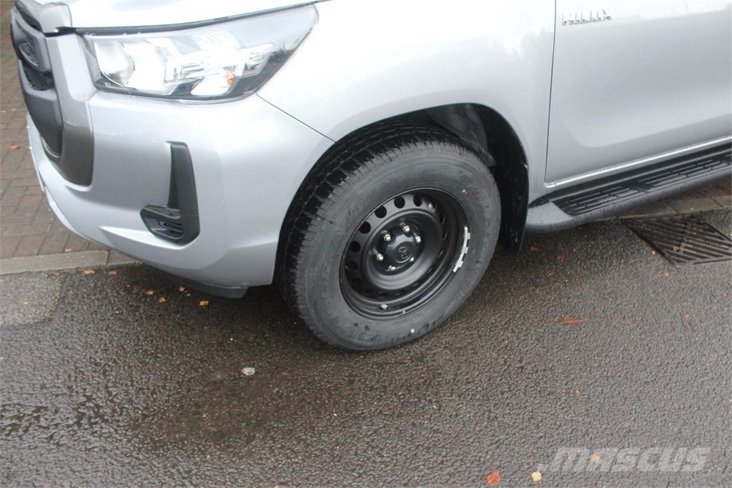 Toyota Hilux Flakbilar/Pickuper