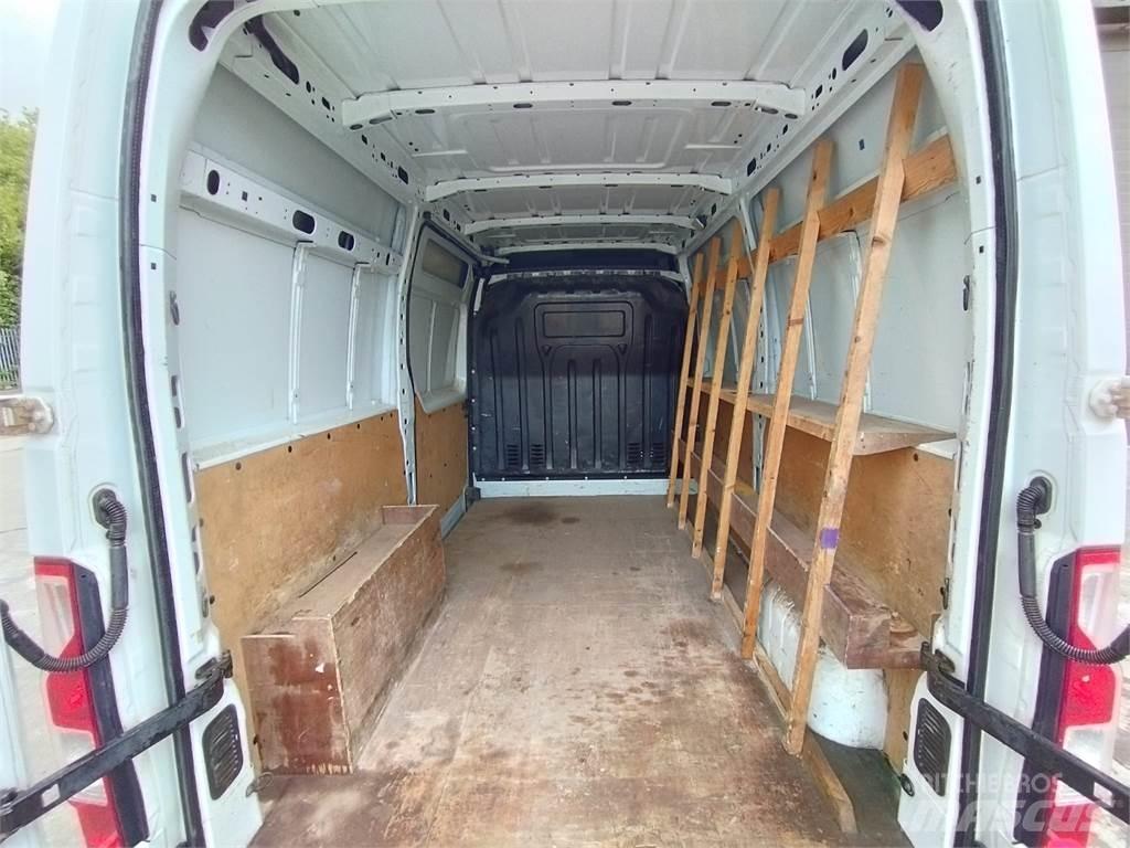 Vauxhall Movano Flakbilar/Pickuper