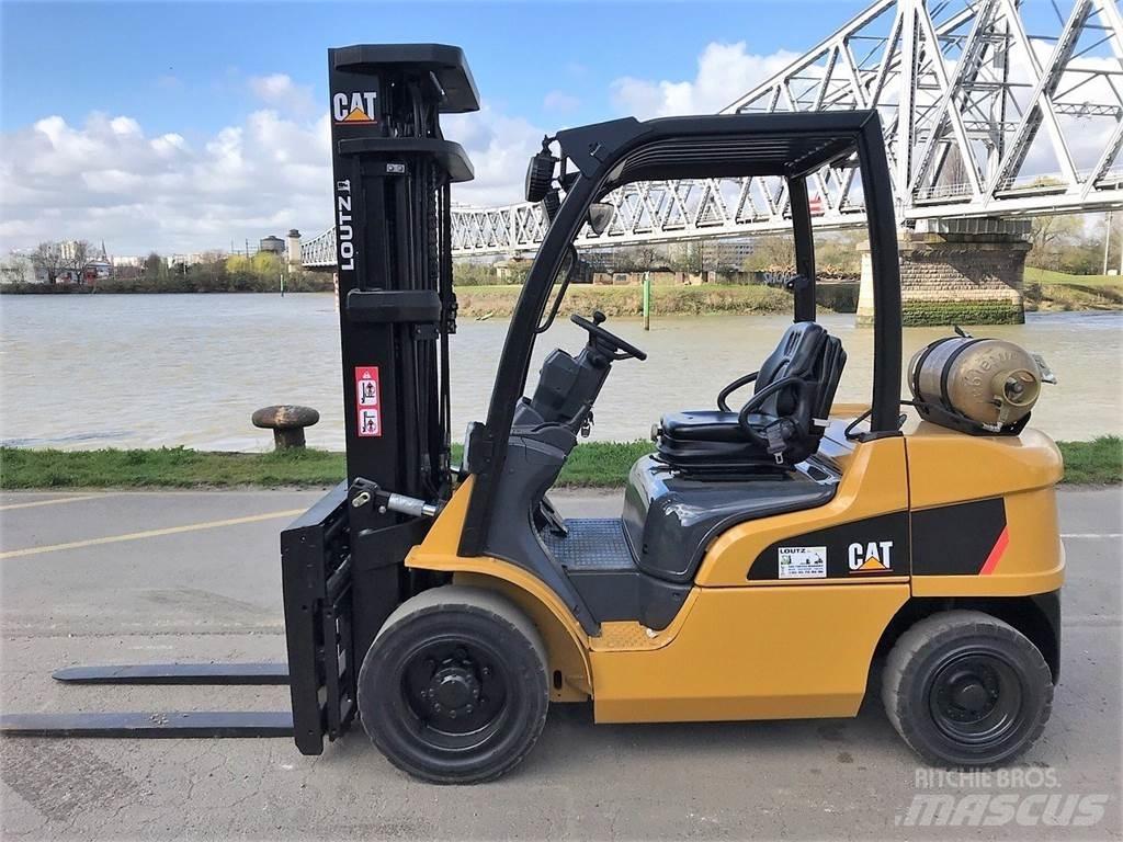 CAT GP30N Övriga motviktstruckar