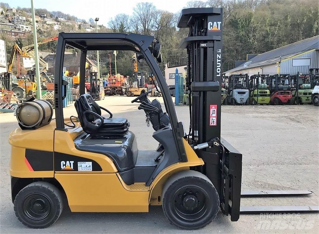 CAT GP30N Övriga motviktstruckar