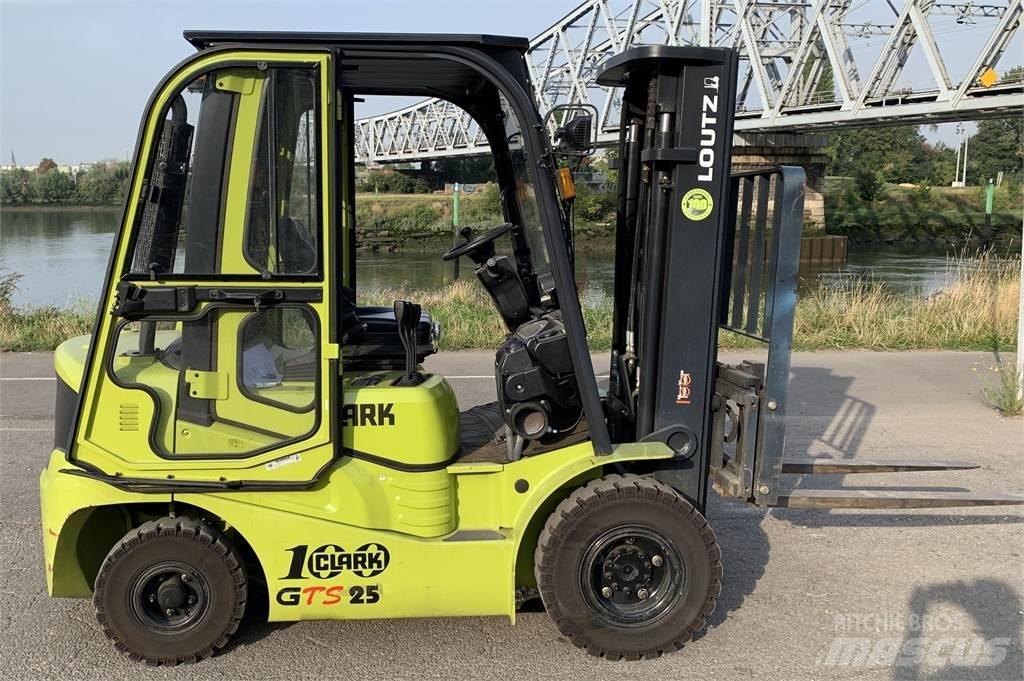 Clark GTS25D Övriga motviktstruckar