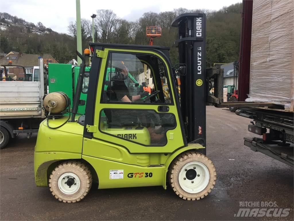Clark GTS30L Övriga motviktstruckar