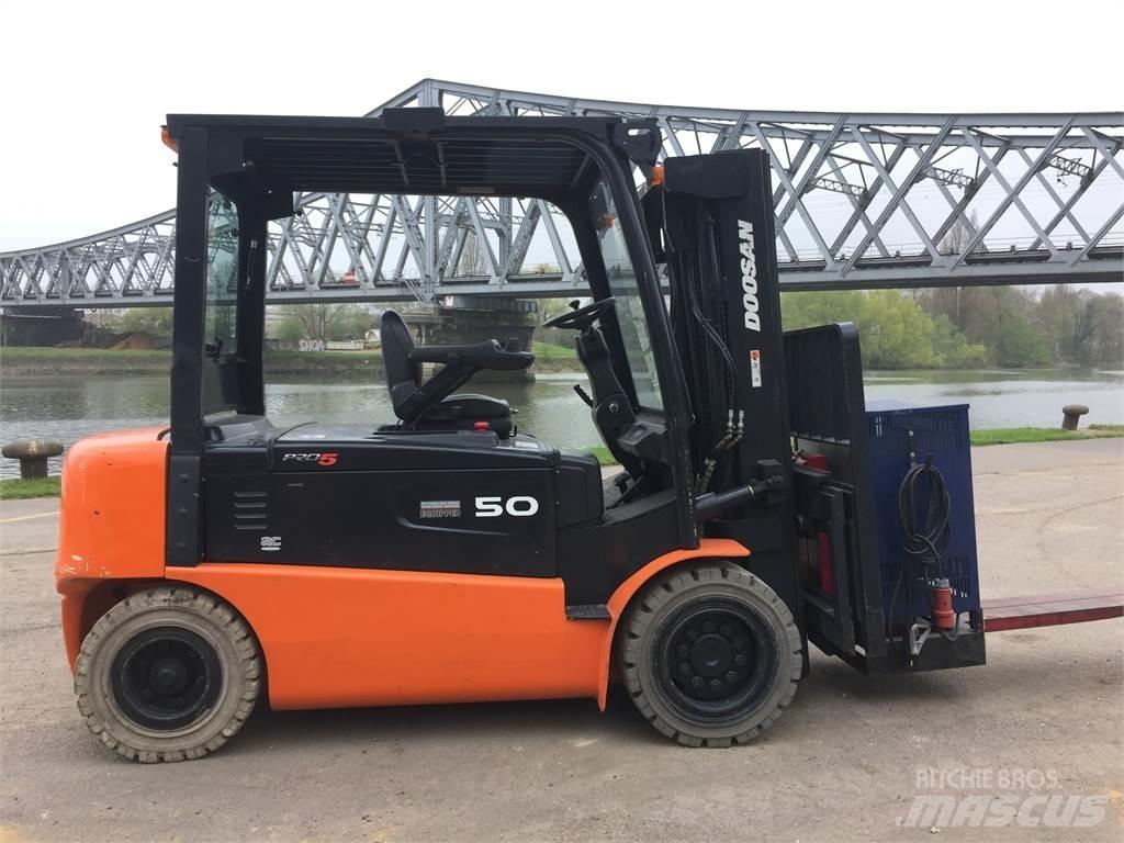 Doosan B50X Övriga motviktstruckar