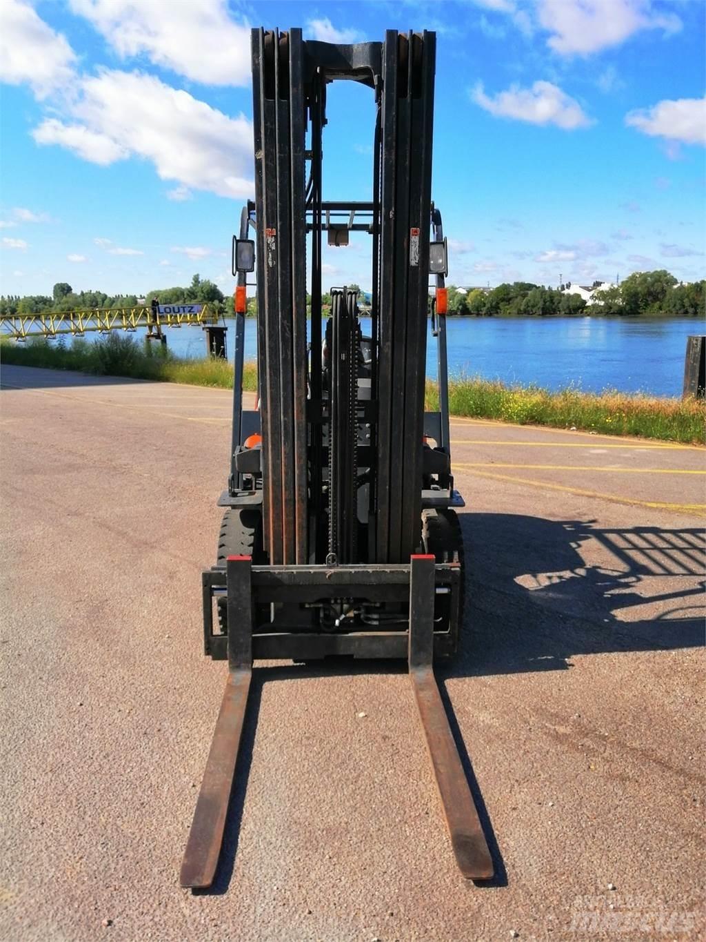 Doosan D25G Övriga motviktstruckar