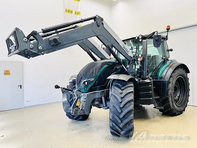 Valtra T174 Traktorer