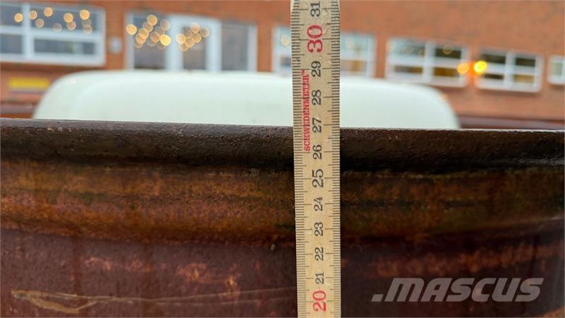 GKN 10X36 Däck, hjul och fälgar