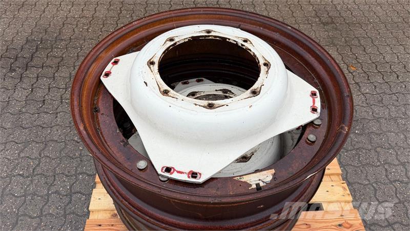 GKN 10X36 Däck, hjul och fälgar