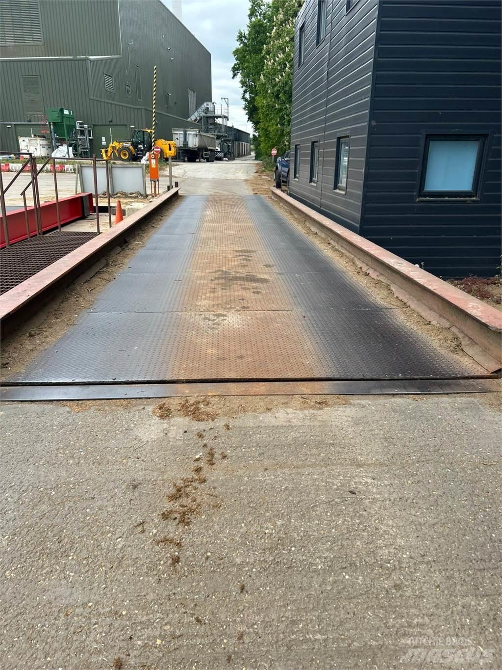  15m x 3m Vågbrygga