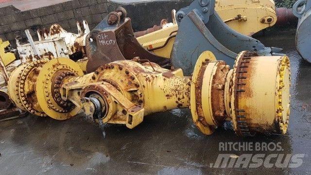 CAT 988B Hjulaxlar