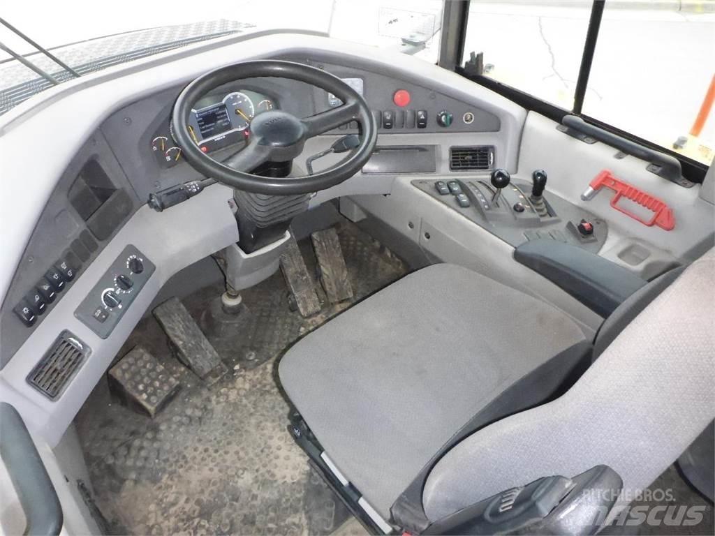 Volvo A25G Midjestyrd dumper