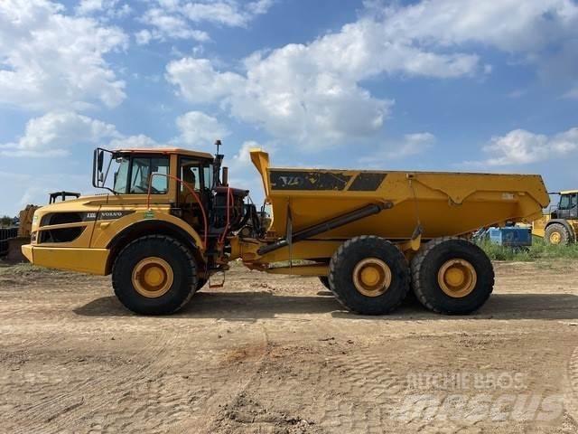 Volvo A30G Midjestyrd dumper