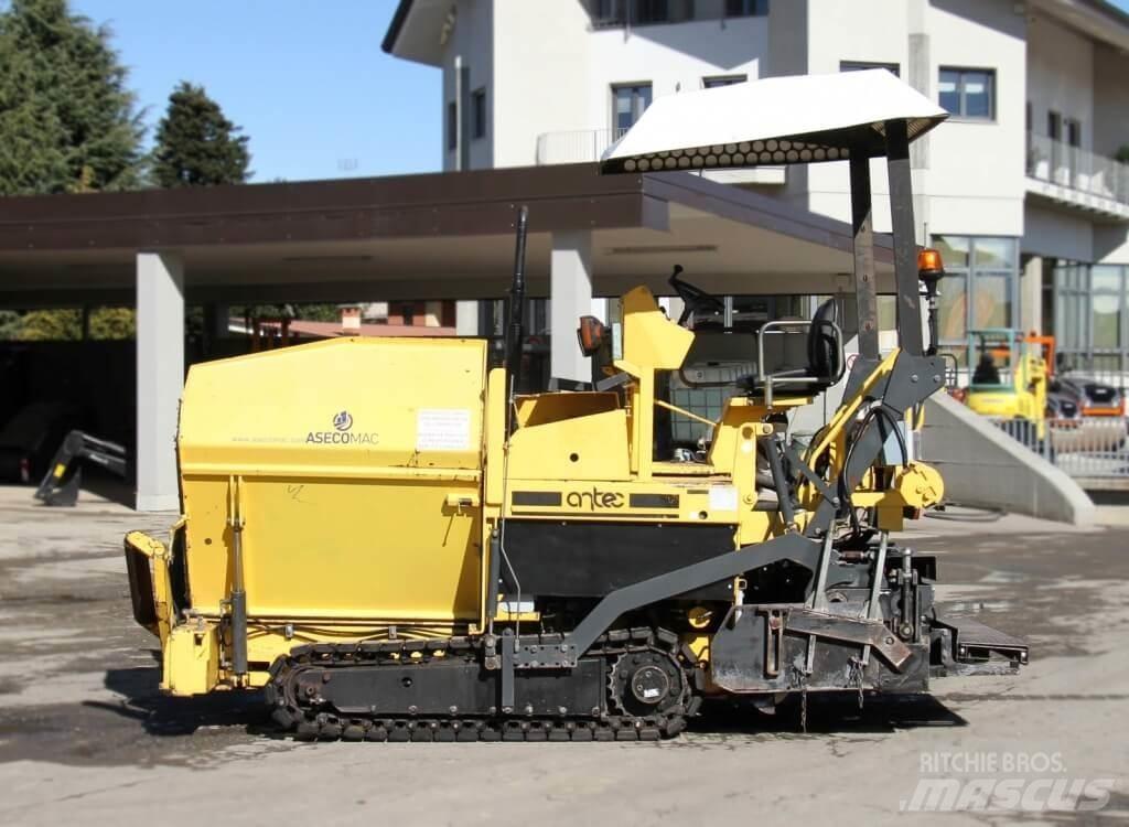 Antec PT2600 Asfaltsläggningsmaskiner