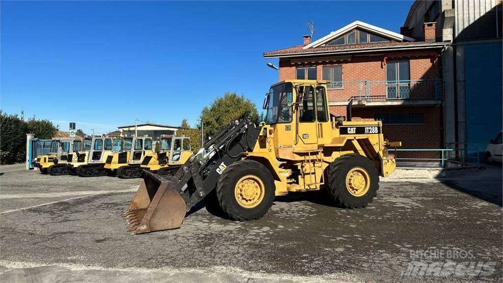CAT IT28B Hjullastare