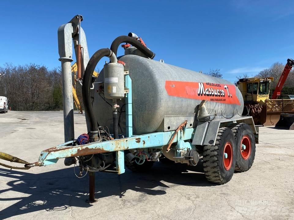 CM 100/A Tankbilar