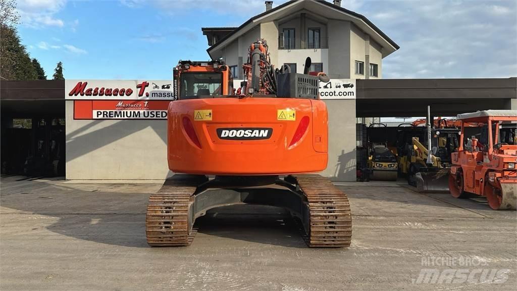 Doosan DX235LCR-5 Bandgrävare
