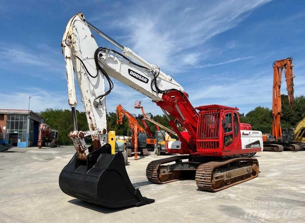 Doosan DX340 LC Bandgrävare