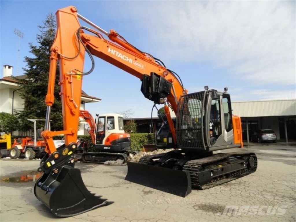 Hitachi ZX135 US-6 Grävmaskiner