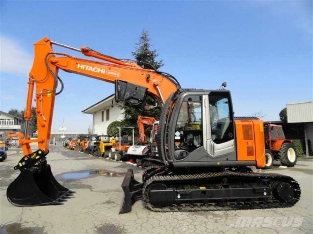 Hitachi ZX135 US-6 Grävmaskiner