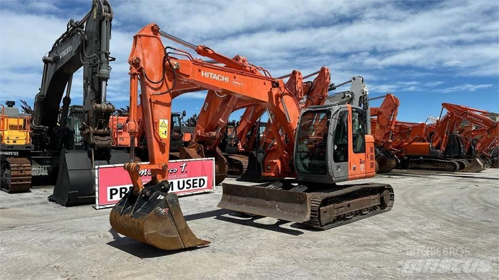Hitachi ZX135US Midigrävmaskiner 7t - 12t