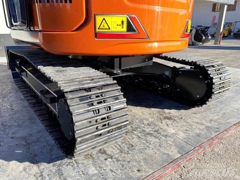 Hitachi ZX135US-7 Midigrävmaskiner 7t - 12t