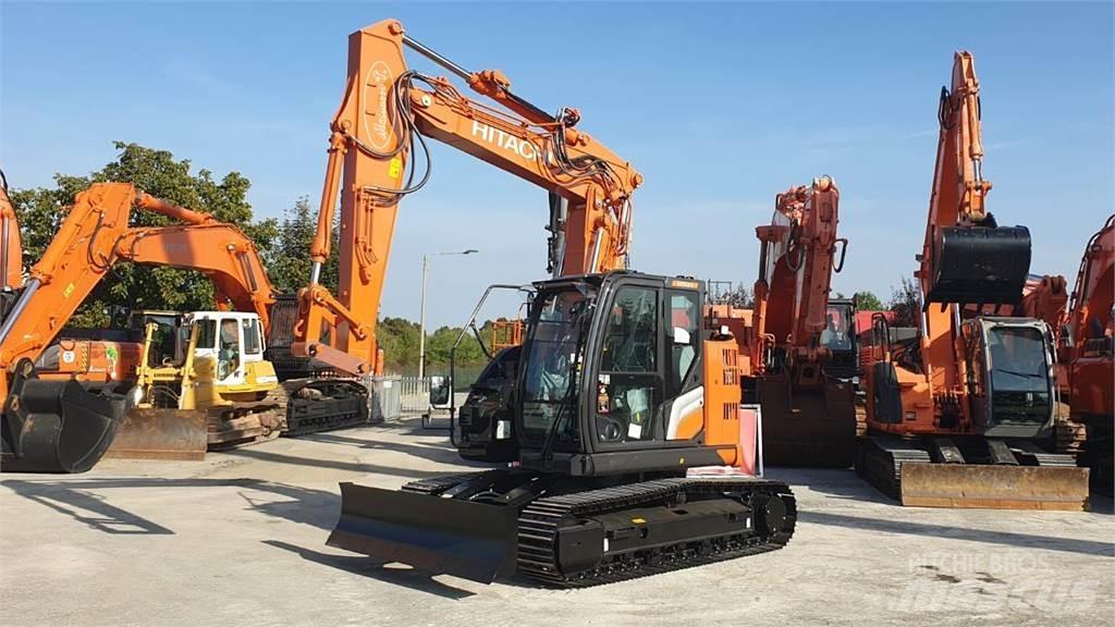 Hitachi ZX135US-7 Midigrävmaskiner 7t - 12t