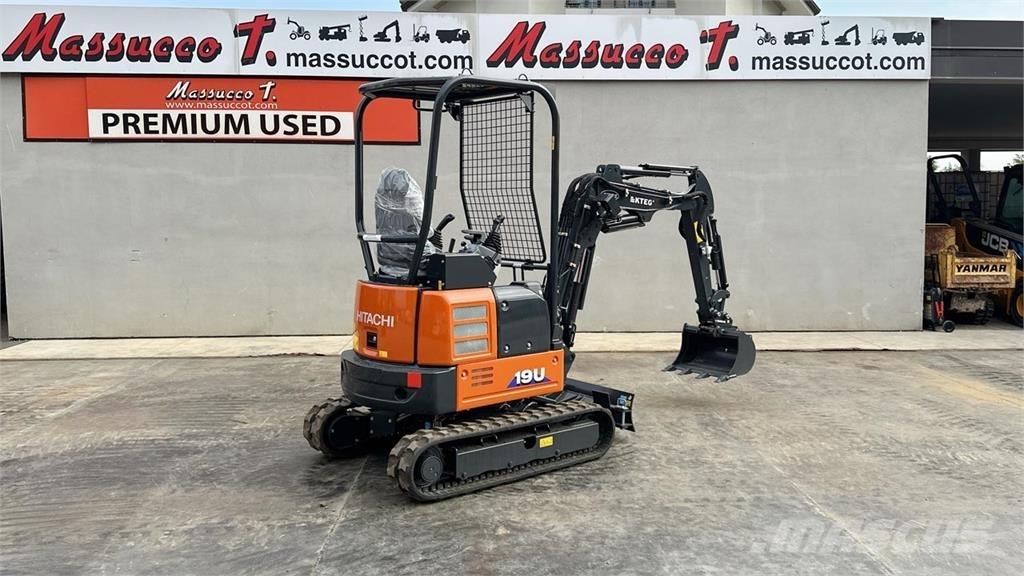 Hitachi ZX19U-2P Minigrävare < 7t