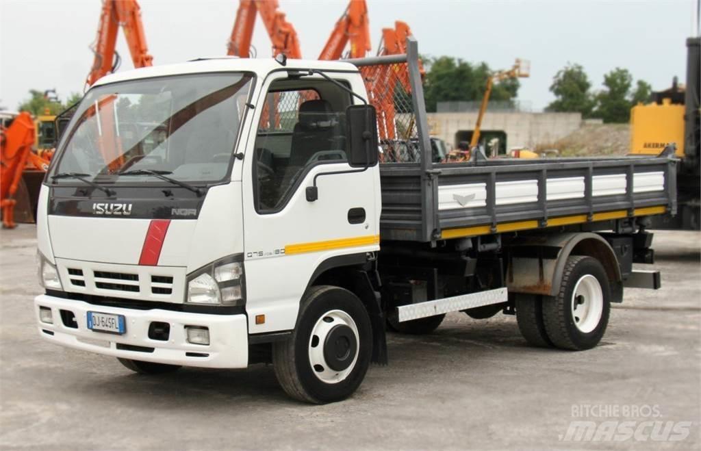 Isuzu NQR175.75 Övriga bilar