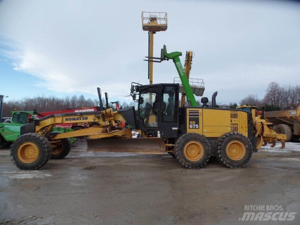Komatsu GD675-5 Bandschaktare