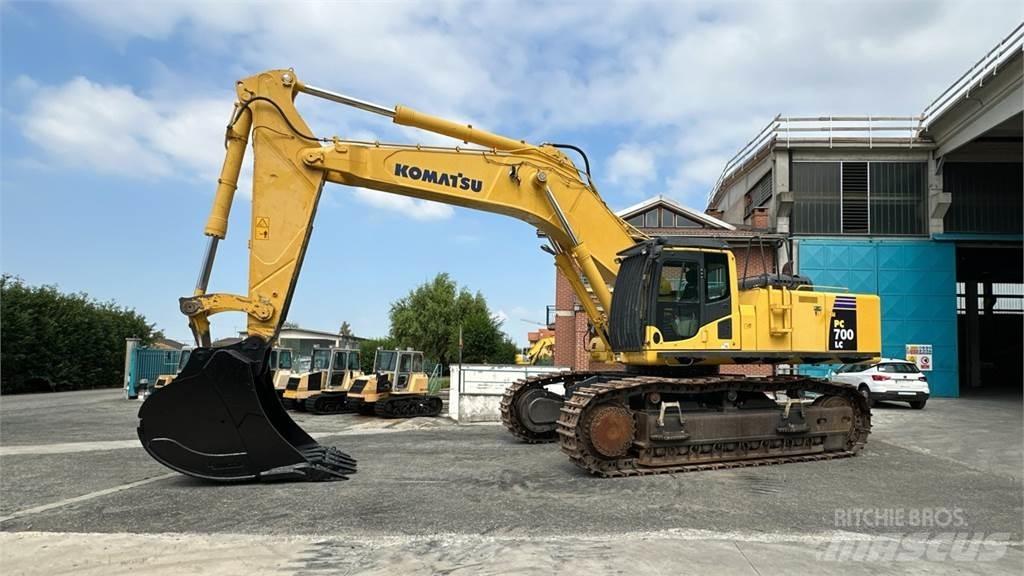 Komatsu PC700 LC-8E0 Bandgrävare