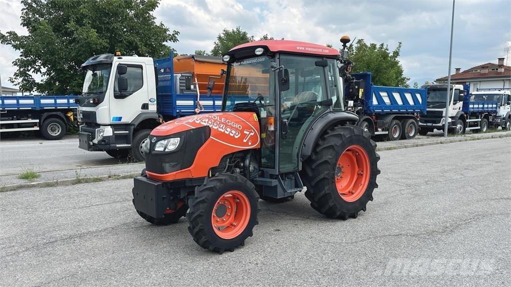 Kubota M8540N 4X4 Snöblad och plogar