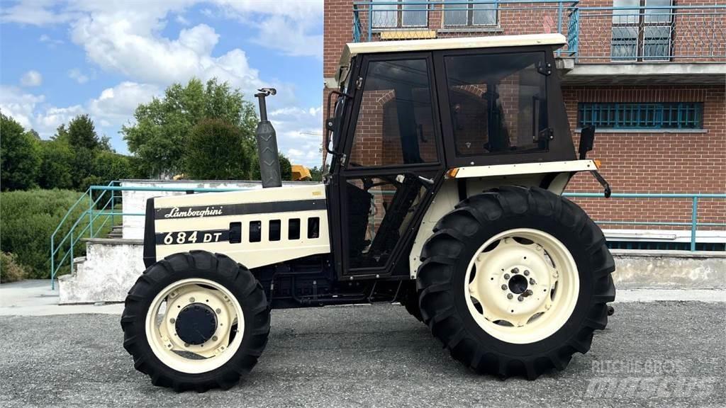 Lamborghini 684 DT Snöblad och plogar