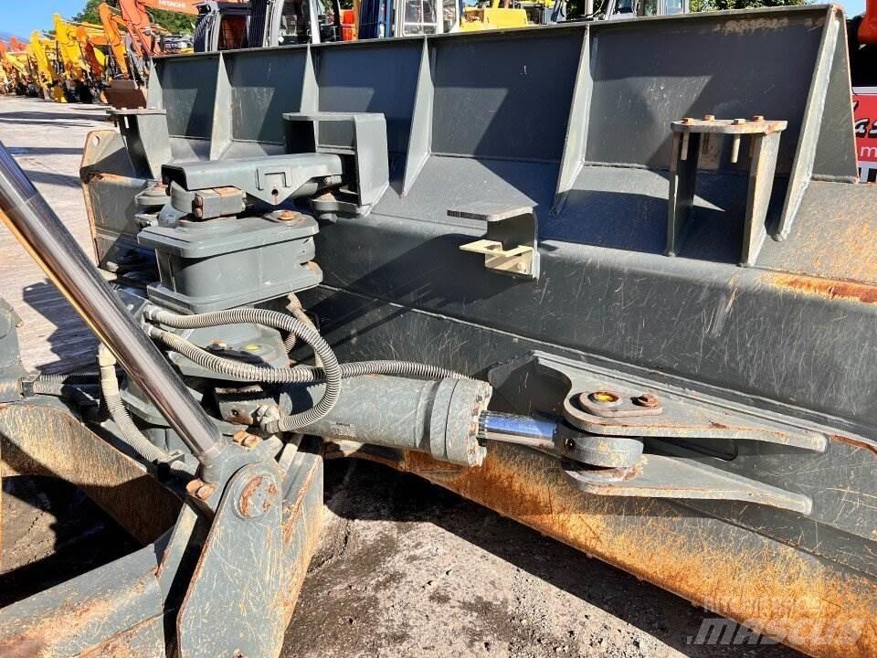 Liebherr 736 Bandschaktare