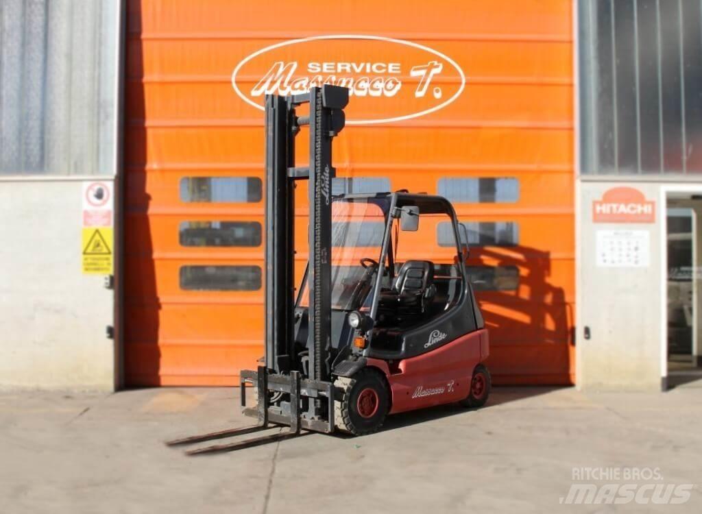 Linde E25-01 Elmotviktstruckar