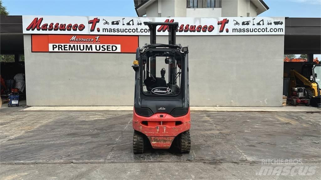Linde E30L - 01 Elmotviktstruckar