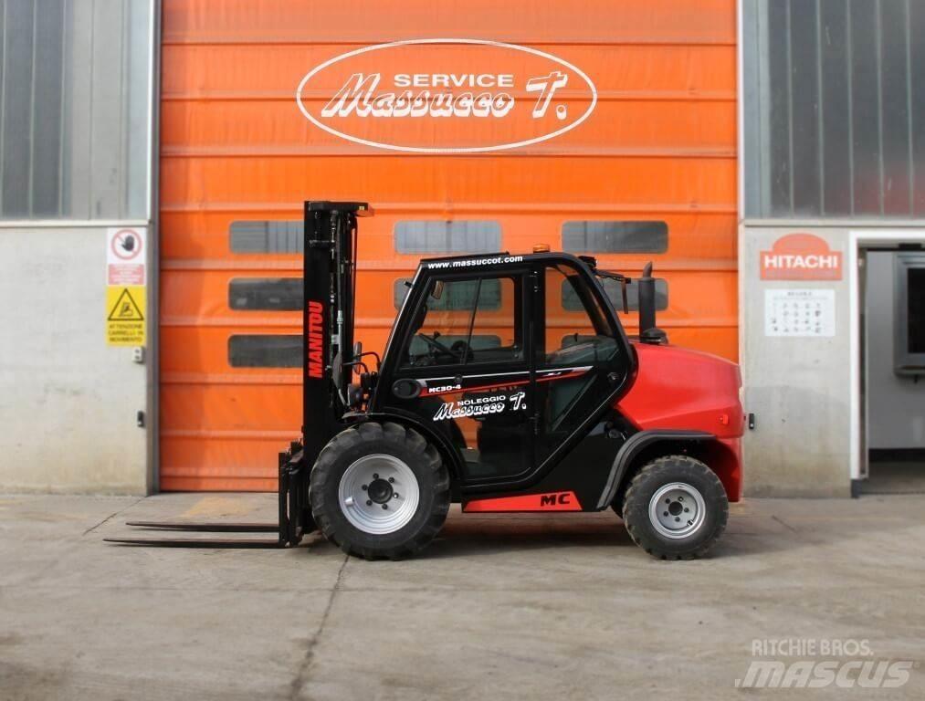 Manitou MC30-4 DK 4X4 Terrängtruck