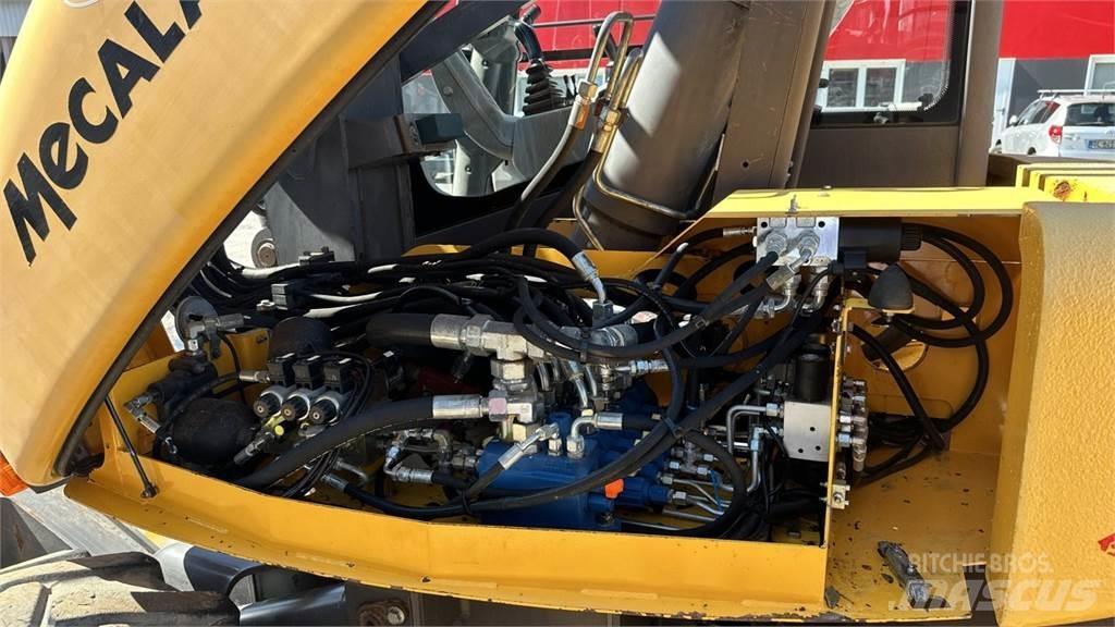 Mecalac 10MSX 4X4 Hjulgrävare