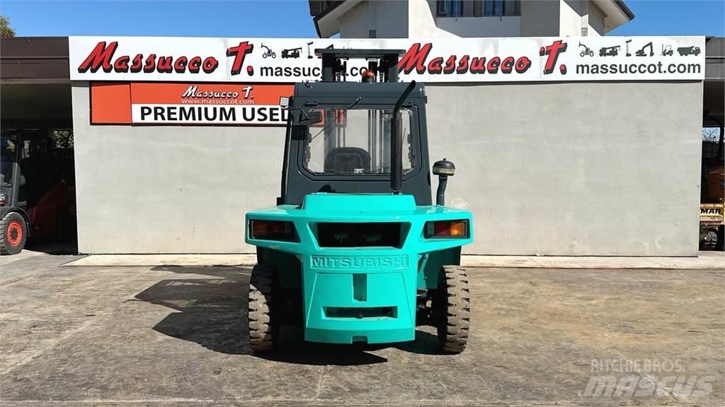 Mitsubishi FD70 Dieselmotviktstruckar