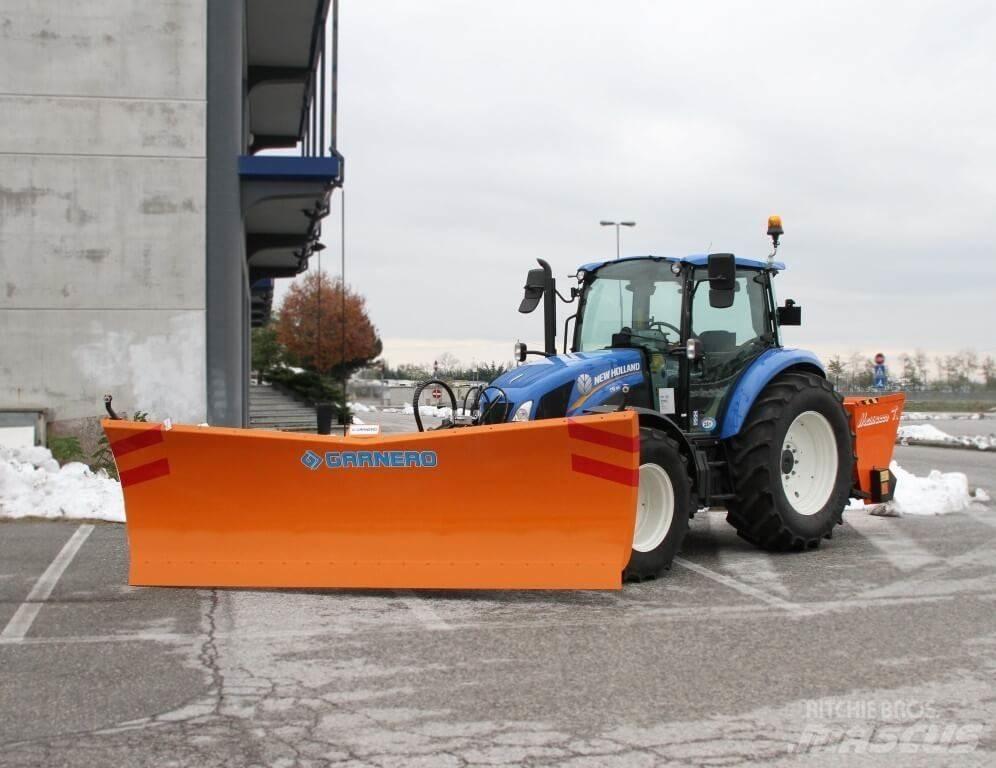 New Holland T5.115 Snöblad och plogar